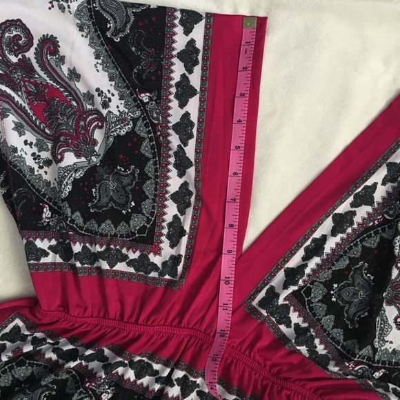 Dress - Picture 7 of 8